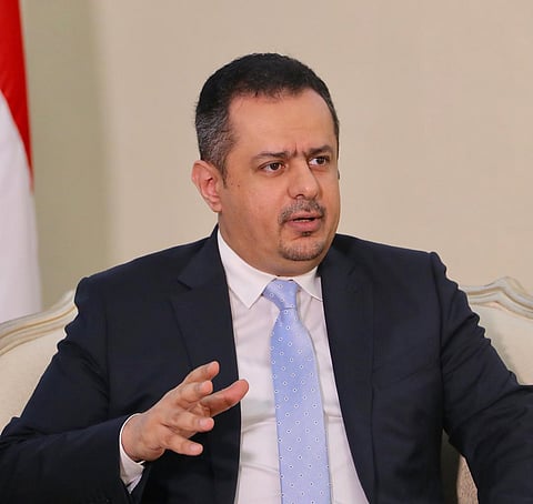 الحكومة اليمنية تطالب بموقف دولي واضح من جرائم ميليشيا الحوثي بحق السكان في تعز