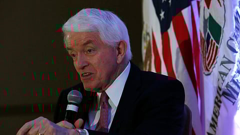 "دونهو" يهاجم ترامب: أفعاله تقوض المؤسسات الديمقراطية والمُثل الأمريكية