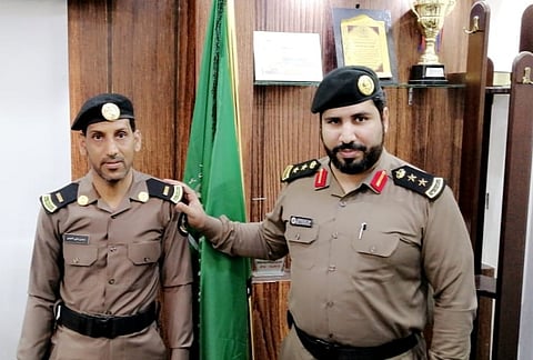 مدير شرطة الكامل يقلد "السلمي" رتبة "رئيس رقباء"