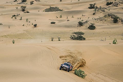 العطية يفوز بالمرحلة 11 من رالي داكار.. و كوينترو في صدارة فئة المركبات الخفيفة