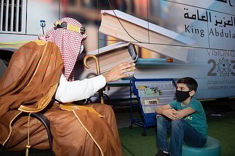 بندوة إلكترونية.. مكتبة "عبدالعزيز العامة" تحتفي بيوم الطفل الخليجي