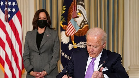 "بايدن" يوقِّع 4 إجراءات تنفيذية تهدف إلى "المساواة العرقية" بأمريكا