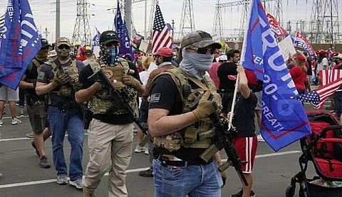 بعد إعلان "ترامب" عنه.. نشاط محموم لليمين المتطرف للترويج لـ"حزب باتريوت"