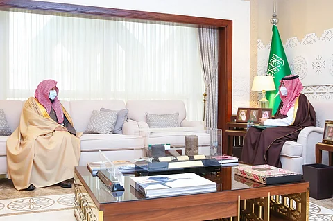 نائب أمير الشرقية يستقبل رئيس المحكمة العامة بالجبيل