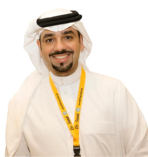 إنجاز استثنائي.. "الصقير" مؤلف علمي مشارك بأطلس الأمراض الجلدية والتجميل