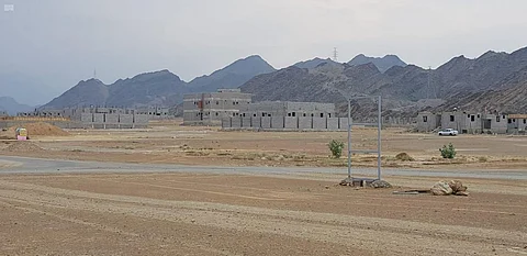 بالصور.. "سكني": استمرار أعمال البناء في مخطط "جوهرة محايل" عسير
