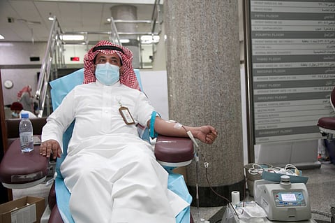 "سعود الطبية" تطلق حملة تحث منسوبيها على التبرع بالدم