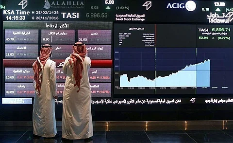 السوق السعودي يمحو خسائره ويتحوّل للارتفاع بأكثر من 100 نقطة