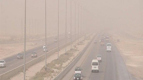 "الأرصاد" ينبّه 4 مناطق: أتربة مثارة ورياح وشبه انعدام في الرؤية الأفقية