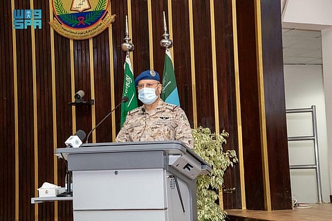 رئيس هيئة الأركان العامة يدشن مبنى التعليم الذكي بمقر كلية القيادة