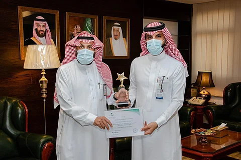 "بنك الدم الإقليمي" بـ"صحة الشرقية" ينال جائزة التميز خلال 2020