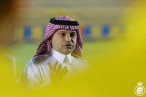 "النصراوي" الوحيد في عائلة "هلالية".. صفحات مضيئة من حياة "مسلي آل معمر"