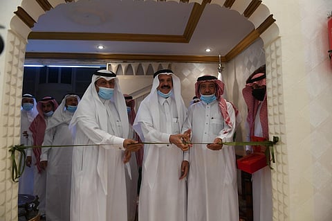 "المالك" يفتتح مقر هيئة الصحفيين السعوديين بالطائف فيما دشن حساب الفرع على "تويتر"