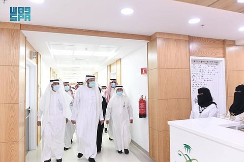 "الربيعة" يدشن مشروع تحسين وتطوير مركزي الأورام والقلب بتبوك