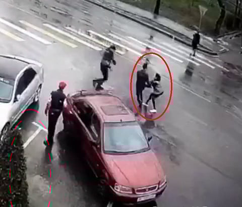 "الزواج بالإكراه" في هذه الدولة.. شاهد "خطف عروس" ينتهي بقتلها