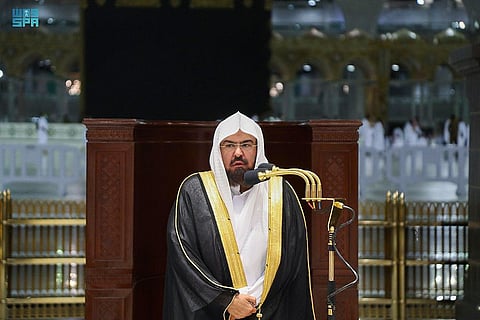 "السديس" يوصي قاصدي المسجد الحرام بالتقيد بالإجراءات الاحترازية والوقائية