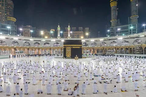 نائب وزير الحج: أداء العمرة متاح للراغبين من داخل وخارج السعودية