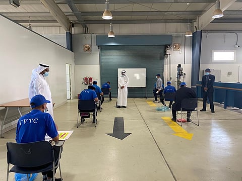 الكليات التقنية والمعاهد الصناعية بعسير تبدأ إجراء الاختبارات العملية النهائية