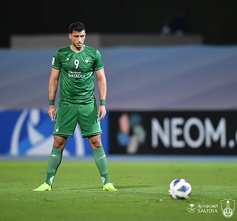 الآسيوي: السومة أفضل لاعب في مباراة الأهلي والدحيل