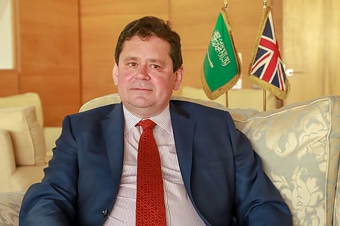 السفير البريطاني لـ"سبق": برنامج "تورينج" يعزز العلاقة التعليمية القوية بين السعودية وبريطانيا