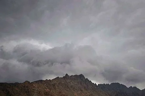 أمطار غزيرة وسيول متوقعة على جازان حتى المساء