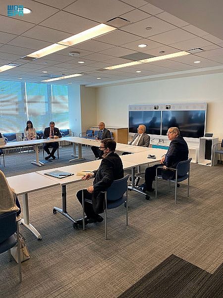 "المعلمي" يجتمع مع رئيس الجمعية العامة للأمم المتحدة لتسليط الضوء على الاعتداءات الإسرائيلية