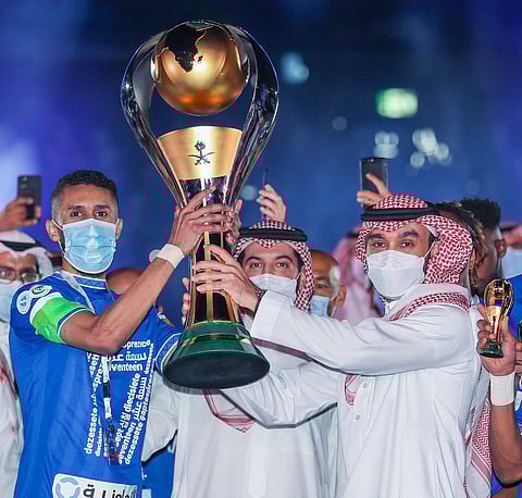 "ابن نافل" : شكرًا للوليد بن طلال ولبقية الرجال .. الهلال عشق لا ينتهي