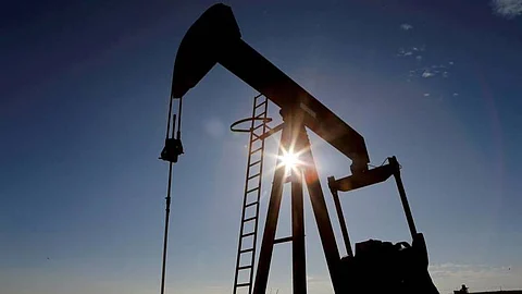 النفط يواصل مكاسبه لليوم الرابع وبرنت يصعد إلى 73.51 دولارًا