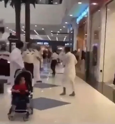 تفاصيل جديدة تكشفها "سبق" حول قضية الطعن بمجمع الدمام.. تعرّف عليها