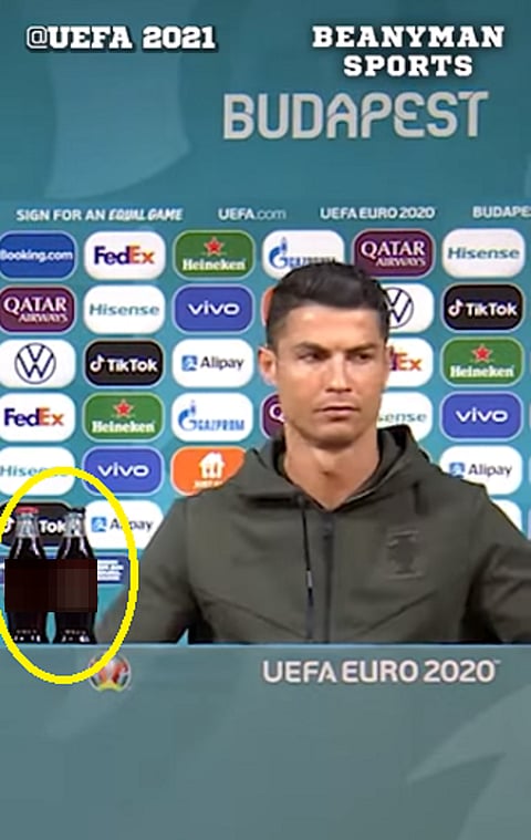 فيديو.. لماذا أبعد رونالدو زجاجتي مياه غازية من منصة المؤتمر الصحفي؟