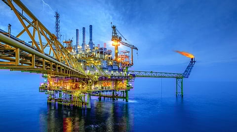 أسعار النفط تقفز لأعلى مستوى منذ أبريل