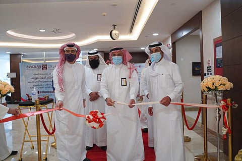 الرئيس التنفيذي للهيئة الملكية بالجبيل يفتتح مجمع مغربي للعيون والأسنان