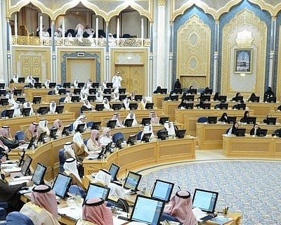 "الشورى" يؤجل توصية "عدم إغلاق المحلات وقت الصلاة"