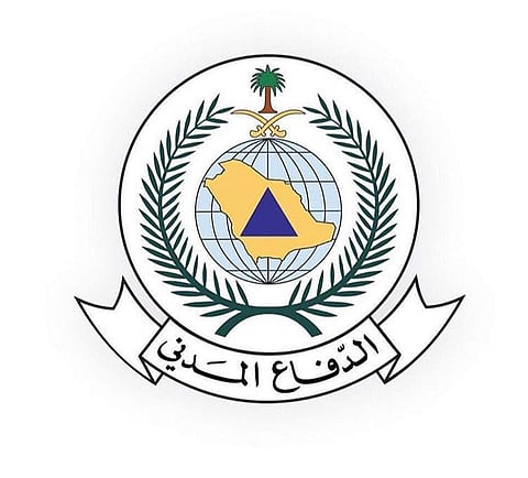 "المدني" يدعو إلى الحيطة أثناء هطول الأمطار