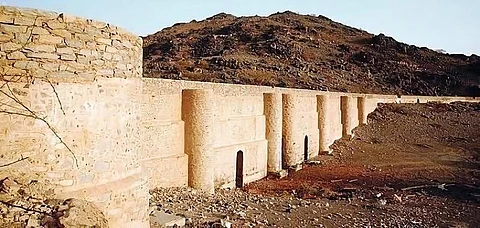 عباراتها الشهيرة كلفتها مليارًا..هل تعرف "زُبيدة"؟ إليك قصة ساقية الحجاج