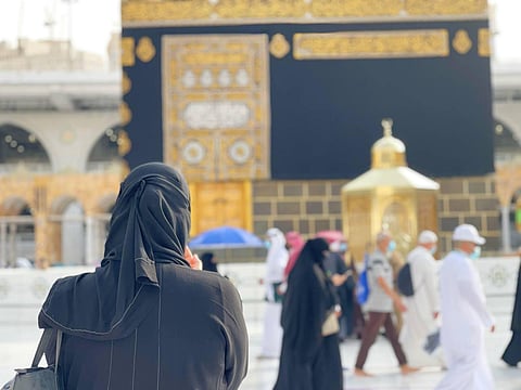 روحانيات وبشاشة وخدمات.. ماذا قالت قاصدات بيت الله عن حجّهنّ الاستثنائي؟