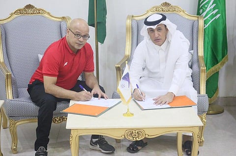 للمرة الثالثة.. تجديد الثقة في "البيشي" مدرباً لـ"بيشة" والخزينة تتلقى دعمًا