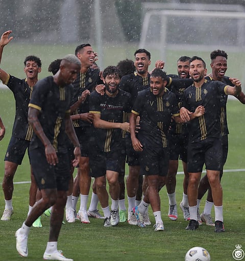 "حمدالله" يغيب عن تدريبات النصر.. والفريق يواصل التحضير في بلغاريا