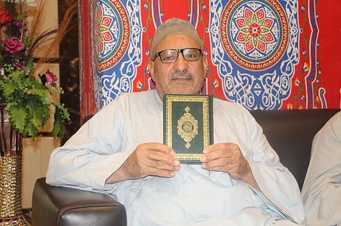 "أجياد" توزع 300 ألف مصحف على ضيوف الرحمن وسكان الحرم