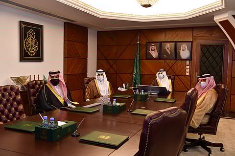 أمير الشرقية يبارك تحوّل مسمى "إطعام" لـ"جمعية بنك الطعام السعودي"