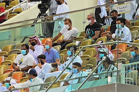 رينارد يتابع مباراة الأهلي والفيصلي.. ومساعده الأول حضر لقاء النصر وضمك