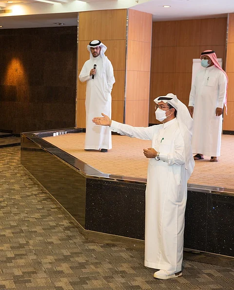 أمين عسير يؤكّد: معالجة التشوّه البصري على رأس الأولويات