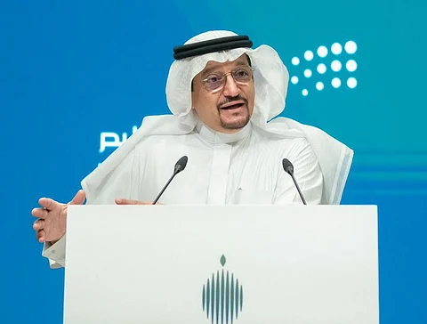 "آل الشيخ": العودة الحضورية للدراسة في الجامعات والمتوسطة والثانوية بعد الحصول على جرعتي اللقاح
