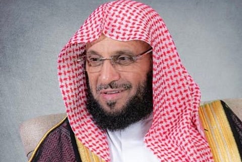 حظي بـ 20 مليون متابع.. "القرني" مغرداً: الدين والقيادة والوطن خطوط حمراء في حياتنا