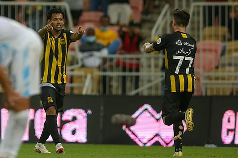 الاتحاد يضرب "أبها" بالستة.. ويُحكم القبضة على الصدارة
