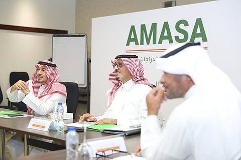 وزير الموارد البشرية يوافق على تأسيس جمعية السيارات والدراجات النارية