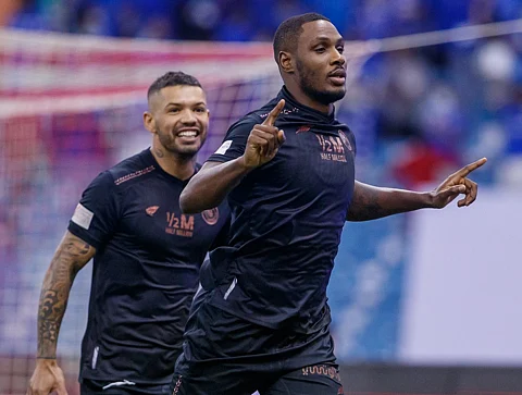 بهدفه بمرمى الهلال .. مهاجم الشباب يدخل تاريخ ديربي الرياض