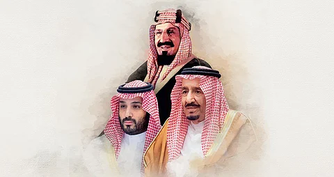 بقصيدة رائعة.. الشاعر "العتيبي" يهنئ القيادة والشعب السعودي باليوم الوطني