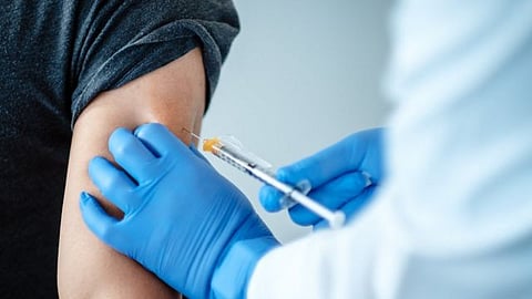 "الصحة" تعلن نسبة الحصول على جرعتين من لقاح كورونا في كل منطقة بالمملكة