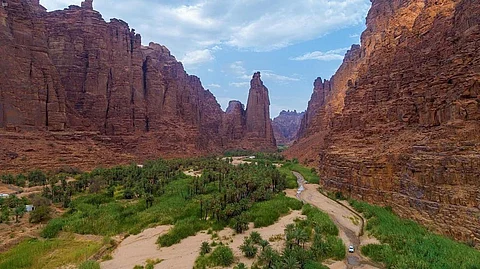 عالم آثار: جبل موسى "الحقيقي في السعودية" وليس مصر